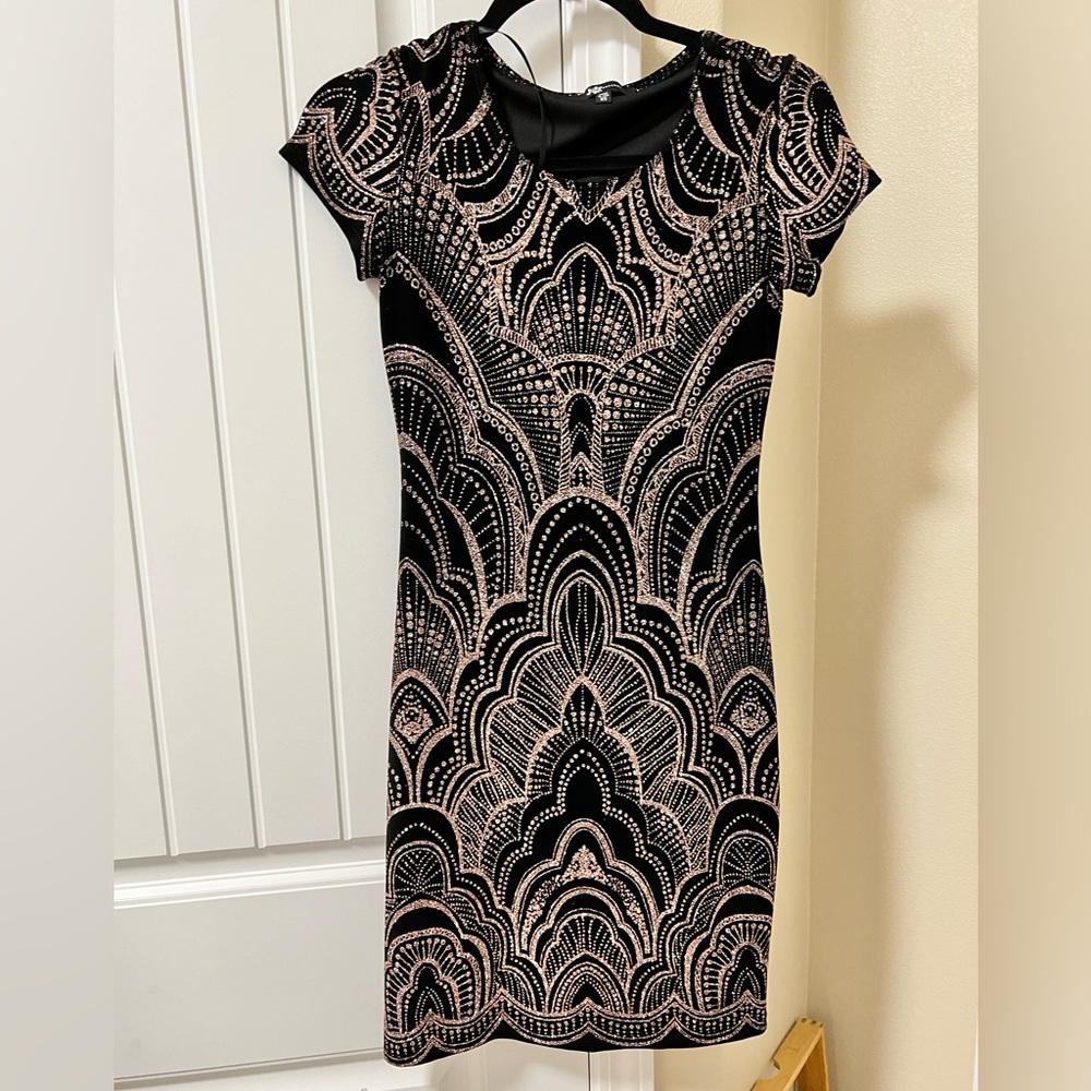 Beautiful sparkly mini dress!